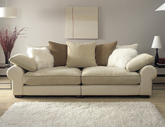 A spotless carpet in a cozy room 